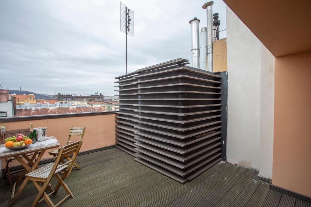 Luxury Central Duplex With Terrace Прага Екстериор снимка